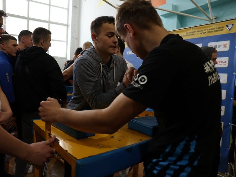 Чемпіонат м. Львова з армрестлінгу серед школярів
