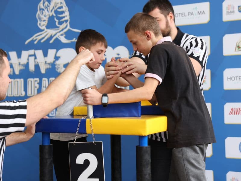 Чемпіонат м. Львова з армрестлінгу серед школярів