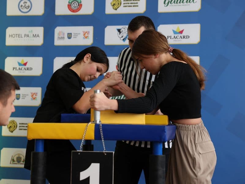 Чемпіонат м. Львова з армрестлінгу серед школярів