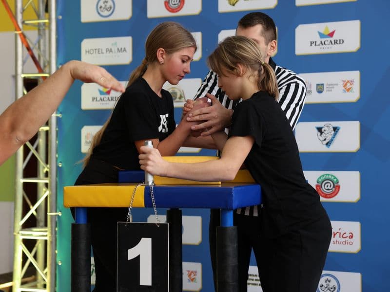 Чемпіонат м. Львова з армрестлінгу серед школярів