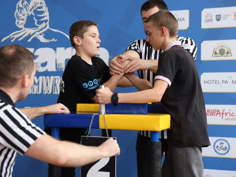 Чемпіонат м. Львова з армрестлінгу серед школярів