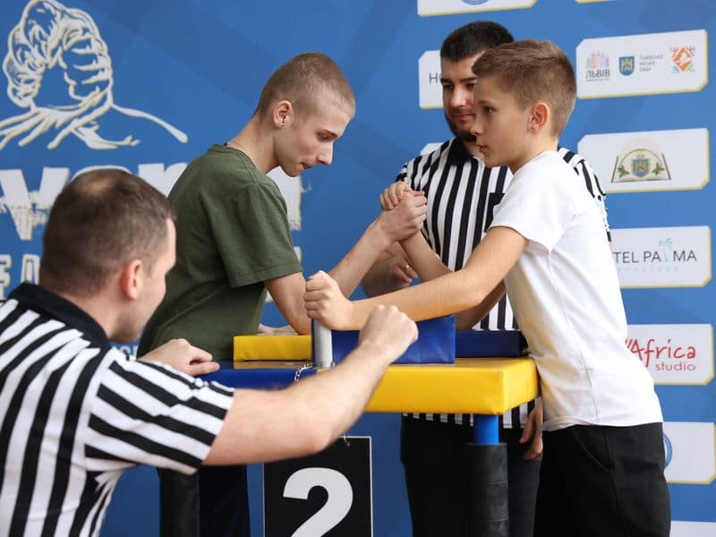 Чемпіонат м. Львова з армрестлінгу серед школярів