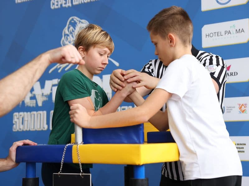 Чемпіонат м. Львова з армрестлінгу серед школярів
