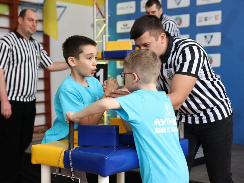 Чемпіонат м. Львова з армрестлінгу серед школярів
