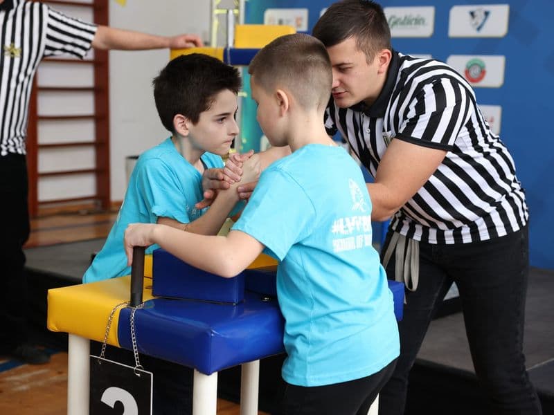 Чемпіонат м. Львова з армрестлінгу серед школярів