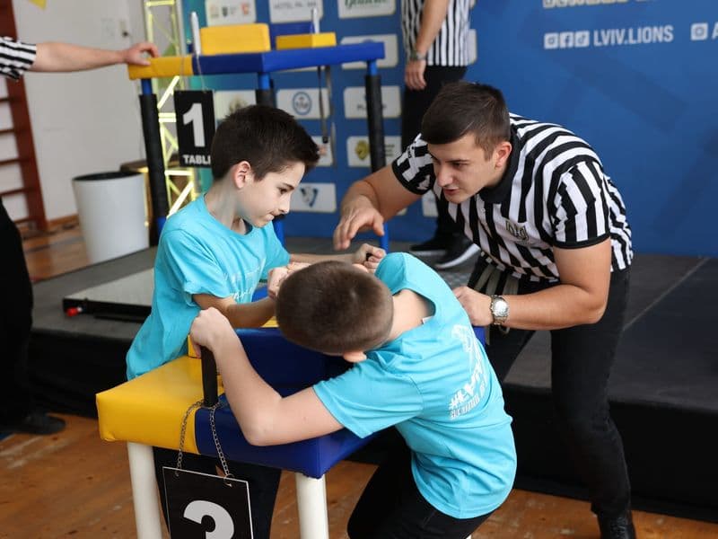 Чемпіонат м. Львова з армрестлінгу серед школярів