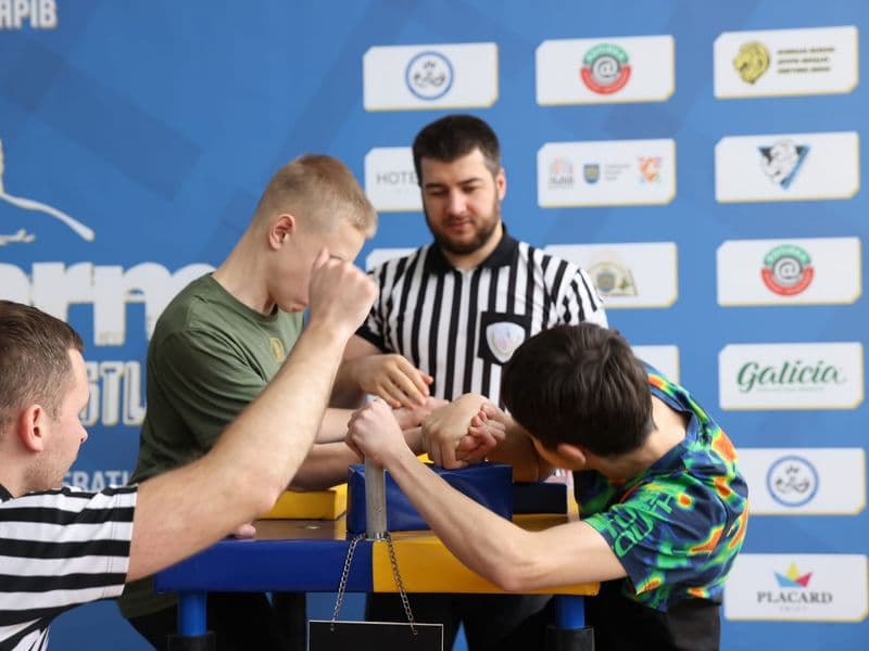 Чемпіонат м. Львова з армрестлінгу серед школярів