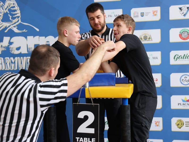 Чемпіонат м. Львова з армрестлінгу серед школярів