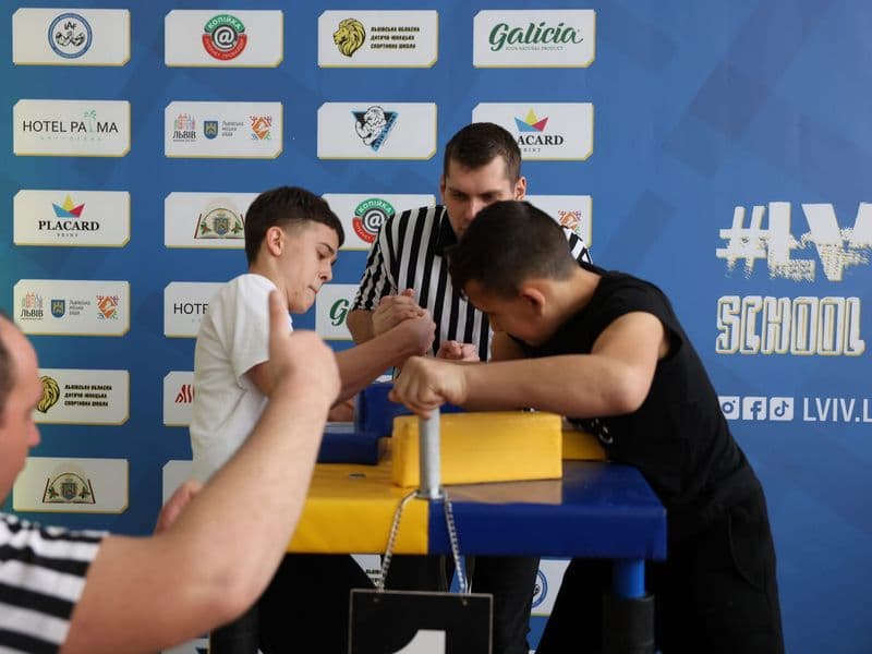 Чемпіонат м. Львова з армрестлінгу серед школярів