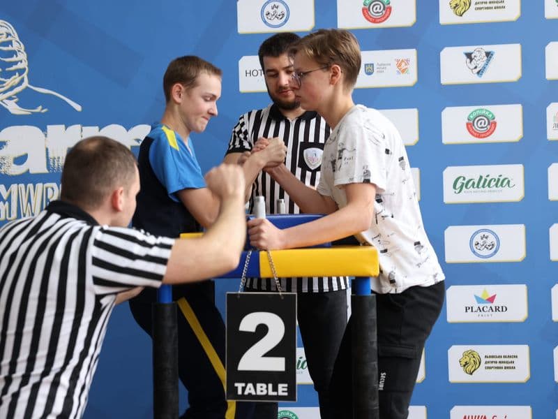 Чемпіонат м. Львова з армрестлінгу серед школярів
