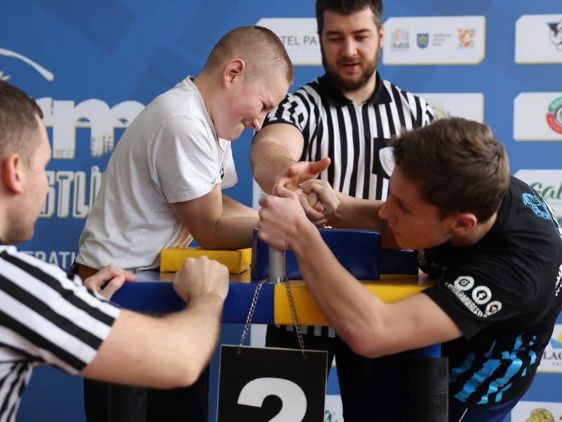 Чемпіонат м. Львова з армрестлінгу серед школярів