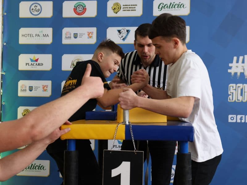 Чемпіонат м. Львова з армрестлінгу серед школярів