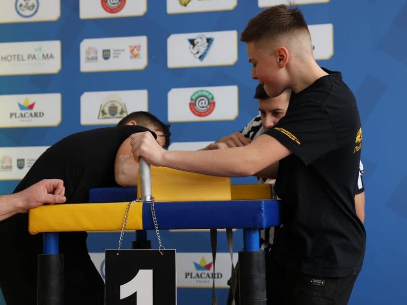 Чемпіонат м. Львова з армрестлінгу серед школярів