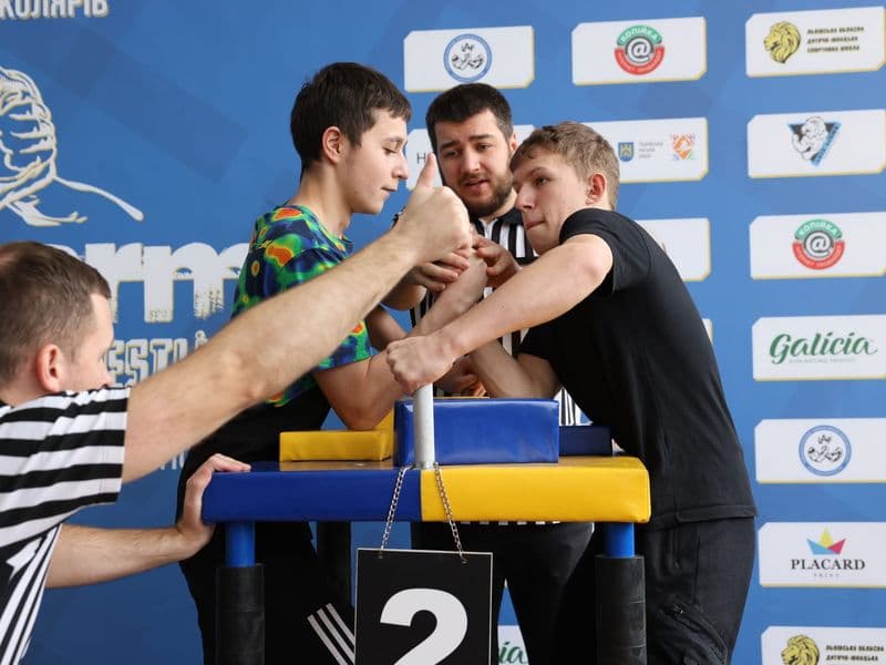 Чемпіонат м. Львова з армрестлінгу серед школярів