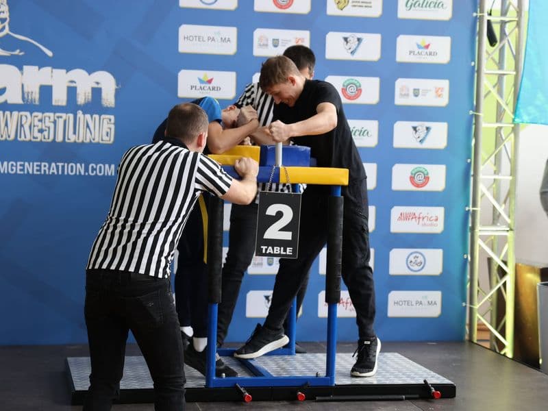 Чемпіонат м. Львова з армрестлінгу серед школярів