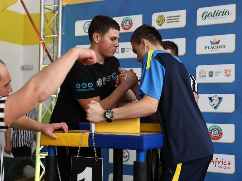 Чемпіонат м. Львова з армрестлінгу серед школярів