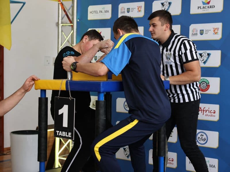 Чемпіонат м. Львова з армрестлінгу серед школярів