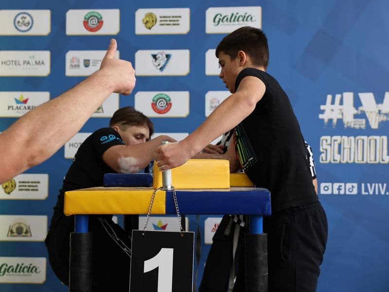 Чемпіонат м. Львова з армрестлінгу серед школярів