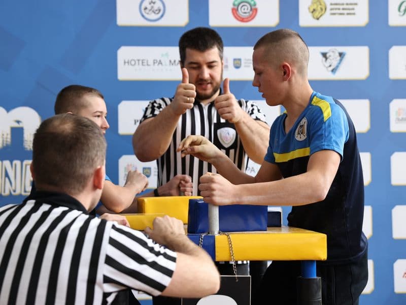 Чемпіонат м. Львова з армрестлінгу серед школярів