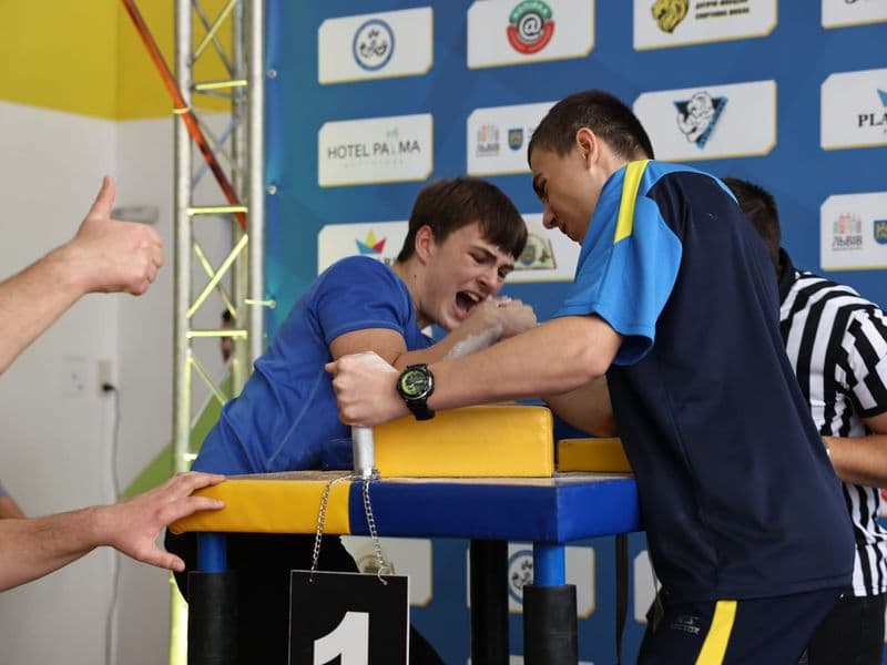 Чемпіонат м. Львова з армрестлінгу серед школярів