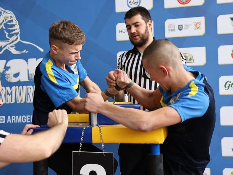 Чемпіонат м. Львова з армрестлінгу серед школярів