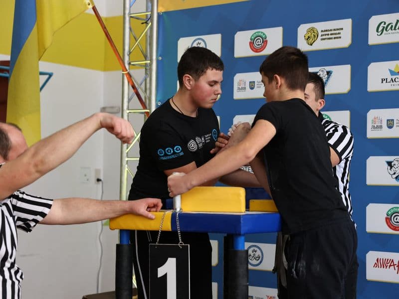 Чемпіонат м. Львова з армрестлінгу серед школярів