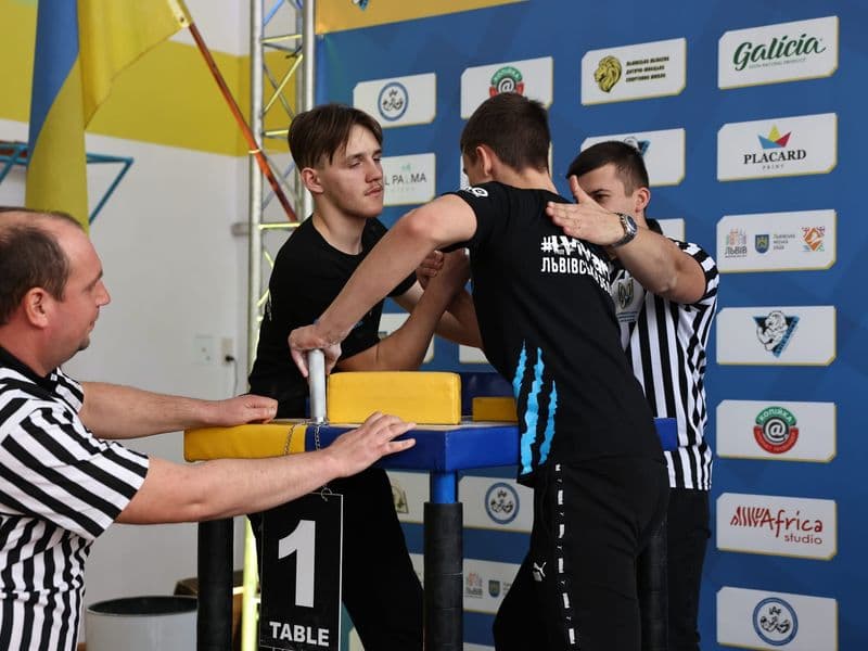 Чемпіонат м. Львова з армрестлінгу серед школярів