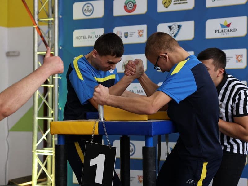 Чемпіонат м. Львова з армрестлінгу серед школярів