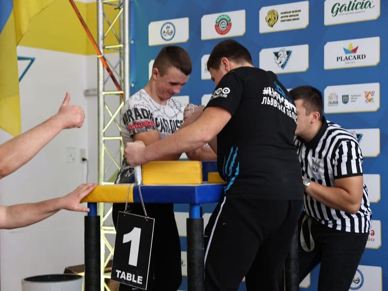 Чемпіонат м. Львова з армрестлінгу серед школярів