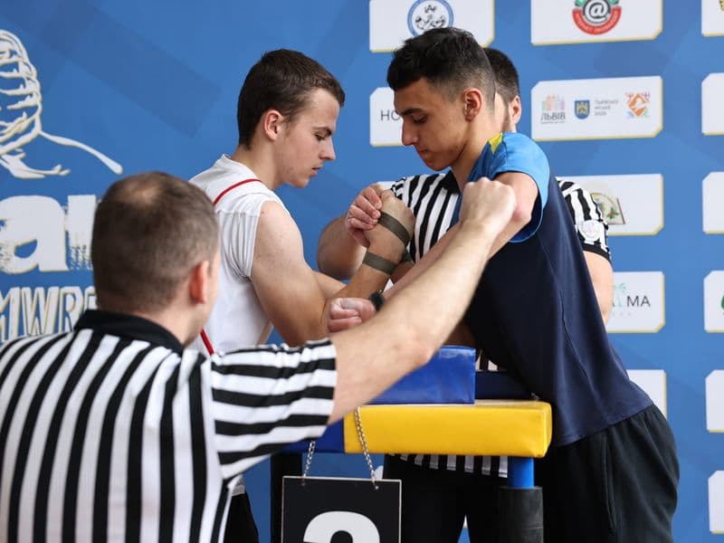 Чемпіонат м. Львова з армрестлінгу серед школярів
