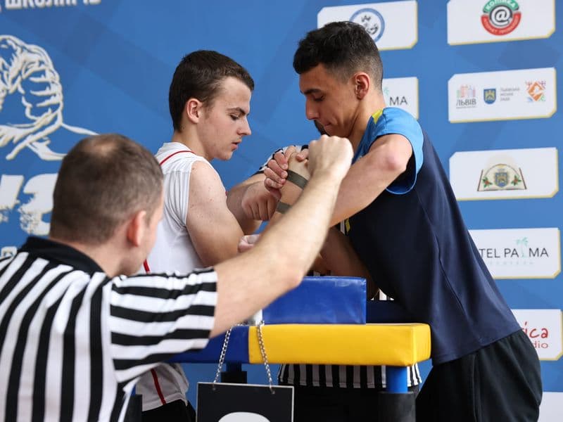 Чемпіонат м. Львова з армрестлінгу серед школярів