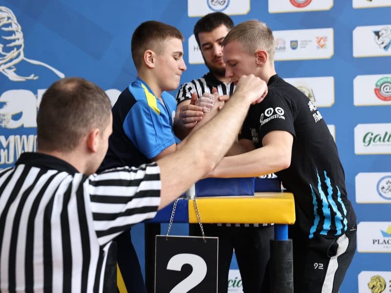 Чемпіонат м. Львова з армрестлінгу серед школярів