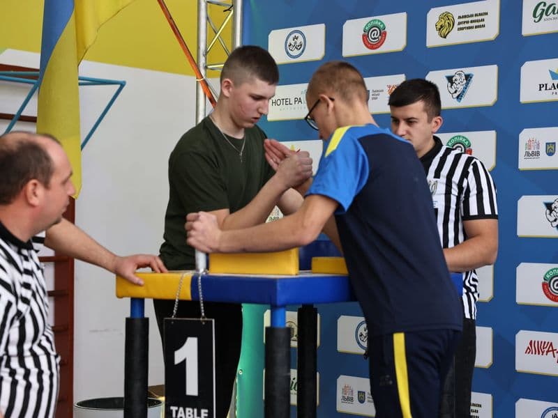 Чемпіонат м. Львова з армрестлінгу серед школярів