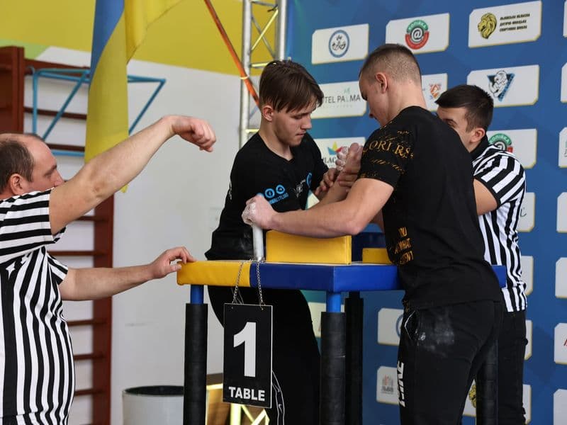 Чемпіонат м. Львова з армрестлінгу серед школярів