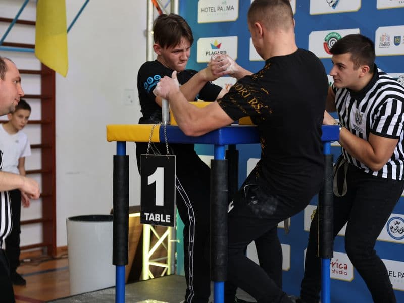 Чемпіонат м. Львова з армрестлінгу серед школярів