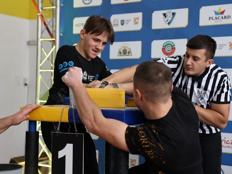 Чемпіонат м. Львова з армрестлінгу серед школярів