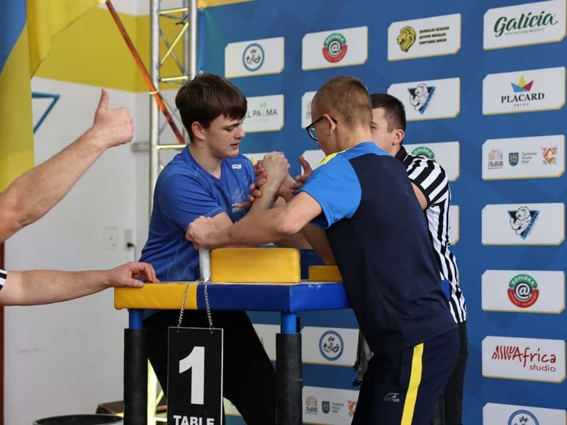 Чемпіонат м. Львова з армрестлінгу серед школярів
