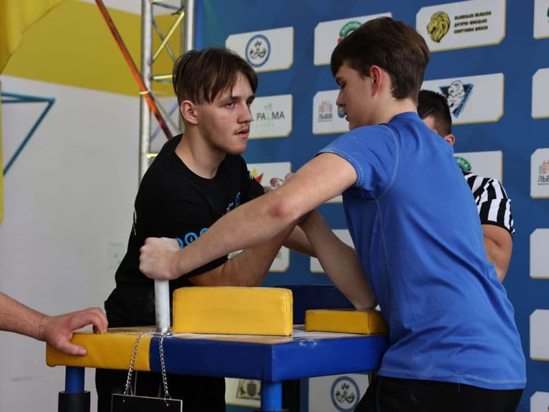 Чемпіонат м. Львова з армрестлінгу серед школярів