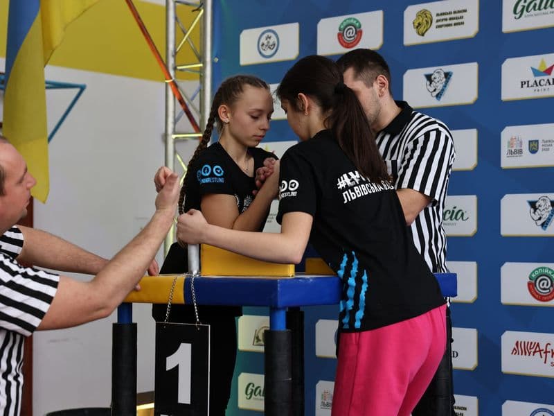 Чемпіонат м. Львова з армрестлінгу серед школярів