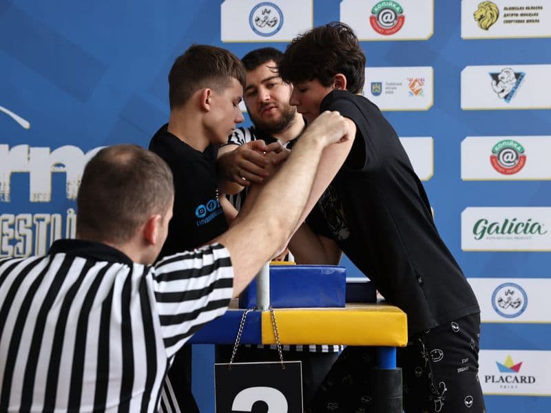 Чемпіонат м. Львова з армрестлінгу серед школярів