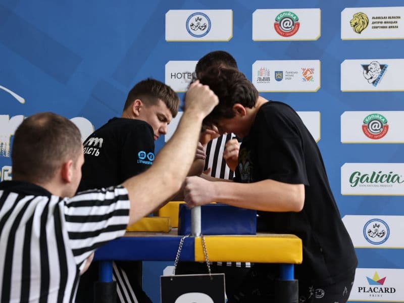 Чемпіонат м. Львова з армрестлінгу серед школярів