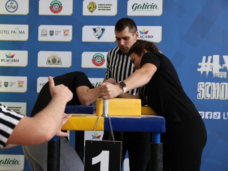 Чемпіонат м. Львова з армрестлінгу серед школярів