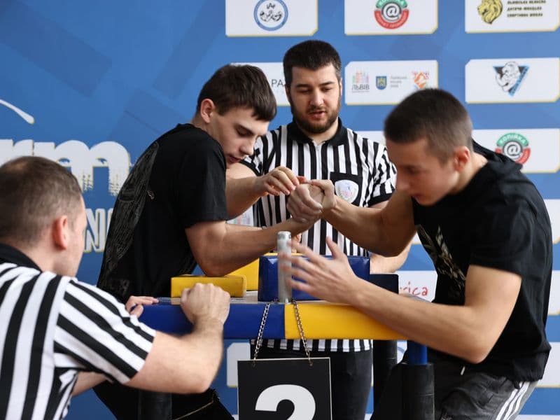 Чемпіонат м. Львова з армрестлінгу серед школярів