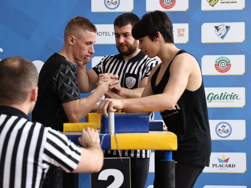 Чемпіонат м. Львова з армрестлінгу серед школярів