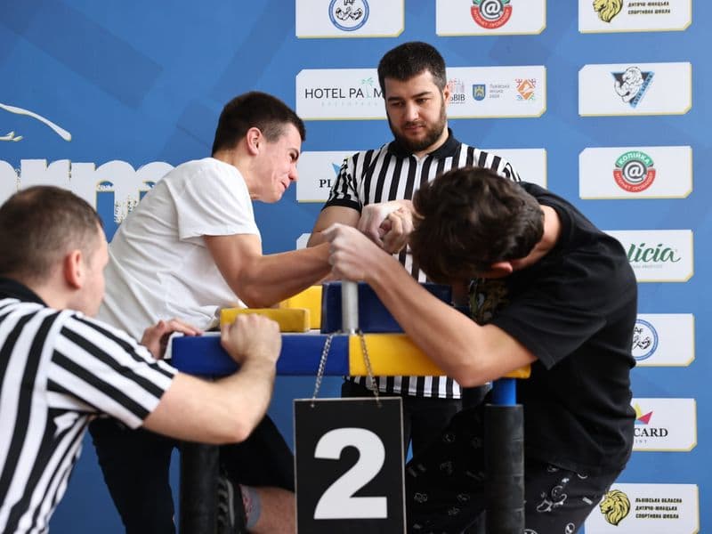 Чемпіонат м. Львова з армрестлінгу серед школярів