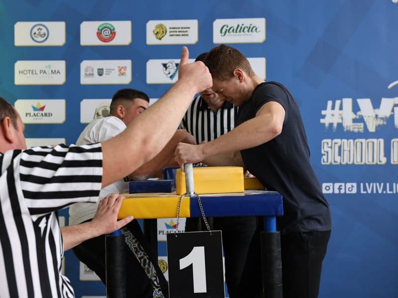 Чемпіонат м. Львова з армрестлінгу серед школярів