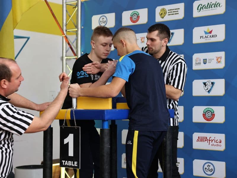 Чемпіонат м. Львова з армрестлінгу серед школярів
