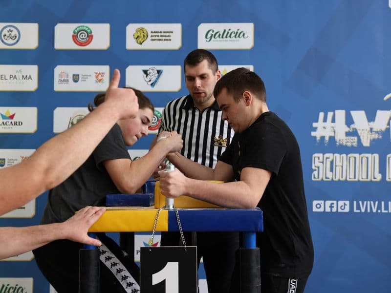Чемпіонат м. Львова з армрестлінгу серед школярів
