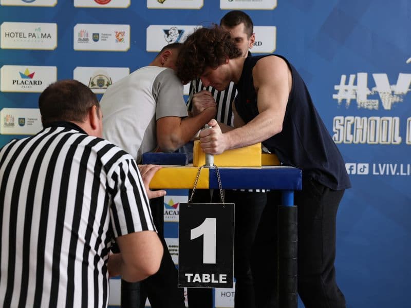Чемпіонат м. Львова з армрестлінгу серед школярів