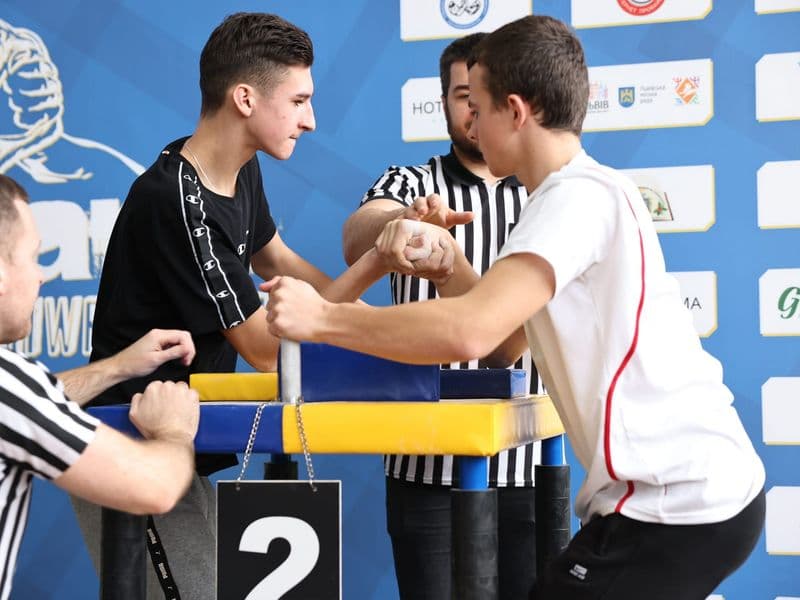 Чемпіонат м. Львова з армрестлінгу серед школярів